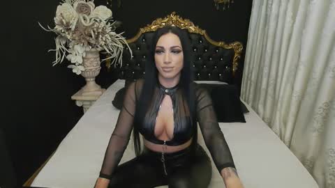 Mikaela online show from February 7, 7:40 am