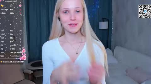 Angel girl online show from March 21, 9:30 pm