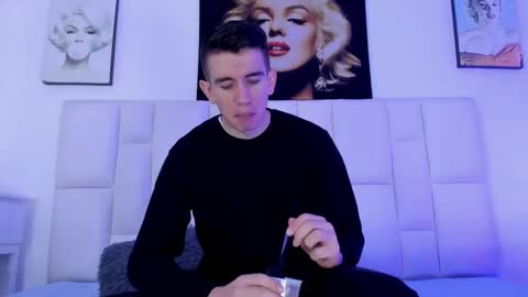 mikael online show from February 17, 11:22 pm