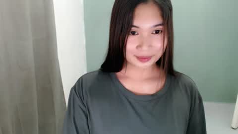 Kyla online show from October 3, 3:42 pm