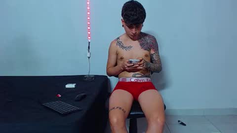 Mike IMDEPENDIENT MODEL online show from October 6, 3:02 am