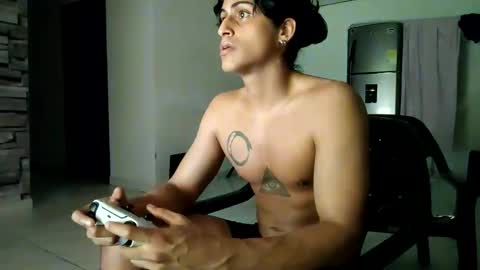 Snapshot of mike_d1030 chatting on January 28, 11:28 pm mike_d1030 online show from January 28, 11:28 pm