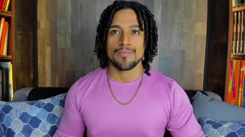 Snapshot of mike_estevess chatting on February 4, 4:15 am online show from February 4, 4:15 am