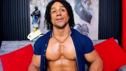 Snapshot of mike_estevess chatting on September 15, 6:31 pm online show from September 15, 6:31 pm