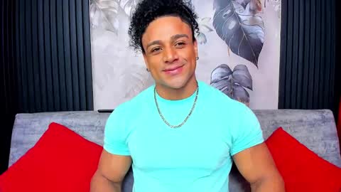 Snapshot of mike_estevess chatting on September 18, 6:06 am online show from September 18, 6:06 am