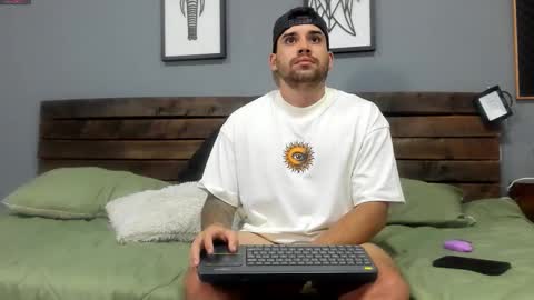 Mike Montoya online show from September 16, 3:19 am