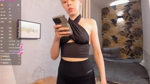 Snapshot of mikelana chatting on September 15, 3:02 pm Nata online show from September 15, 3:02 pm