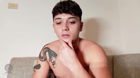 MikeLaur online show from October 28, 7:48 pm