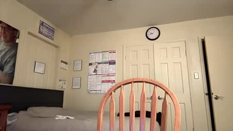 Snapshot of mikemikemikey9996 chatting on October 25, 1:28 am mikemikemikey9996 online show from October 25, 1:28 am