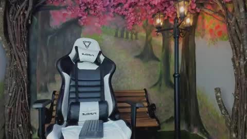 MIKE PARK  online show from September 12, 11:23 am