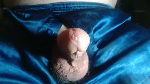 Snapshot of miketrike137 chatting on February 12, 12:12 pm miketrike137 online show from February 12, 12:12 pm