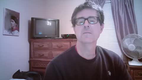 Snapshot of mikewulds chatting on March 4, 12:07 am Mike online show from March 4, 12:07 am