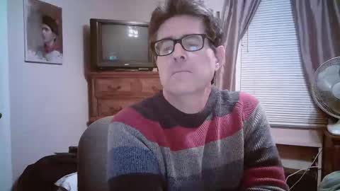 Snapshot of mikewulds chatting on March 3, 12:59 am Mike online show from March 3, 12:59 am