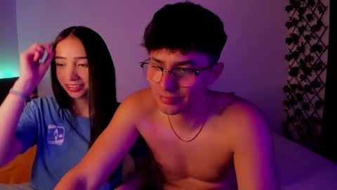 Snapshot of mikeyvioleta chatting on February 17, 5:34 pm VIOLETAMIKE online show from February 17, 5:34 pm