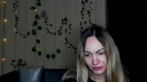 Adalina online show from January 17, 6:39 pm