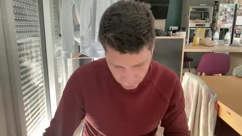 miklp8463 online show from March 16, 8:07 am