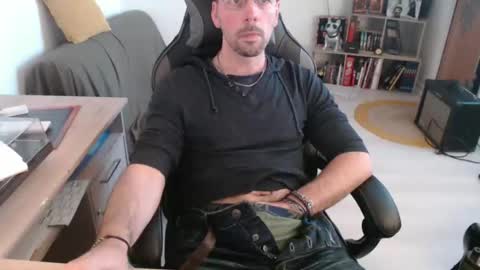 mikmik91 online show from February 25, 4:21 pm