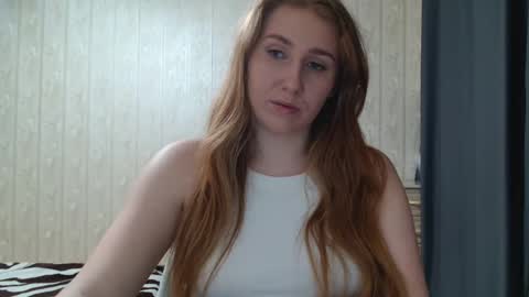 miku_sanders2 online show from February 11, 9:35 pm