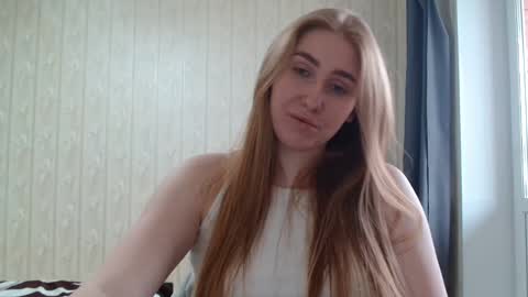 miku_sanders2 online show from February 18, 10:27 am