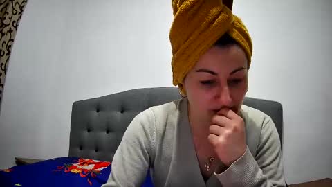 Mikyloveu online show from December 23, 4:39 pm