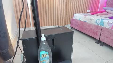 mila_grace_ online show from November 17, 6:21 pm