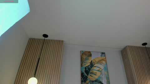 mila_hank online show from March 27, 12:17 pm