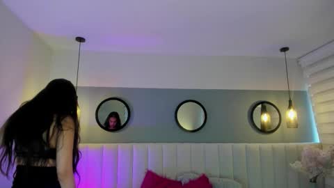 mila_hank online show from October 21, 12:21 pm
