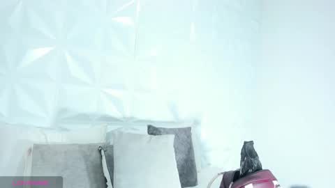 mila_heart online show from October 13, 7:49 pm