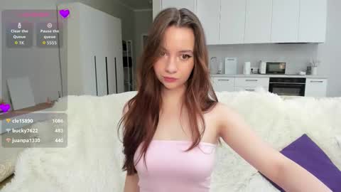 Snapshot of mila_killa chatting on September 11, 12:45 am Lilli online show from September 11, 12:45 am
