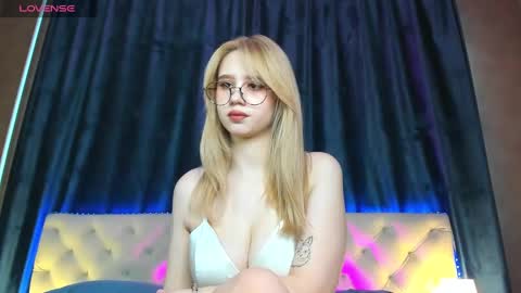 mila_kinor online show from February 18, 8:16 am