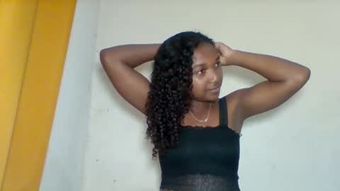 mila_lunah online show from April 10, 5:50 pm