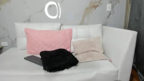          online show from February 11, 9:35 pm