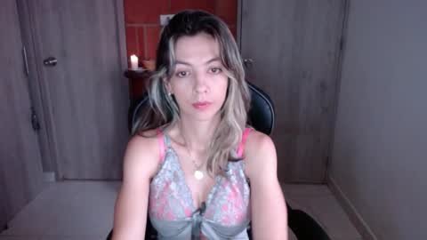 milacoxx8819 online show from February 12, 12:12 pm