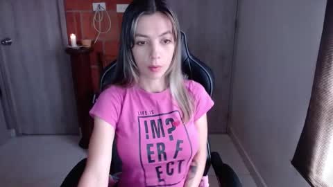 milacoxx8819 online show from January 30, 1:53 pm