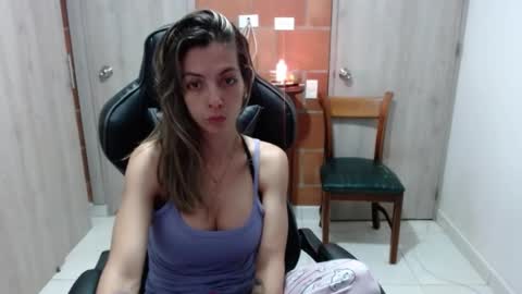 milacoxx8819 online show from March 11, 1:16 am