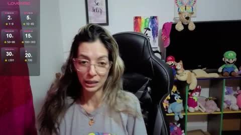 milacoxx8819 online show from October 30, 1:17 am