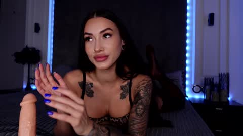 Snapshot of miladenver chatting on September 10, 8:15 am Mila online show from September 10, 8:15 am