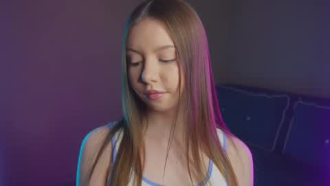 Mila online show from March 1, 4:22 pm