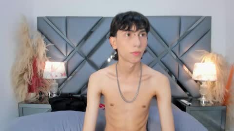 milan_lewiss online show from October 20, 12:10 pm