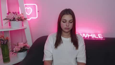 milanaangelas online show from January 19, 11:01 am