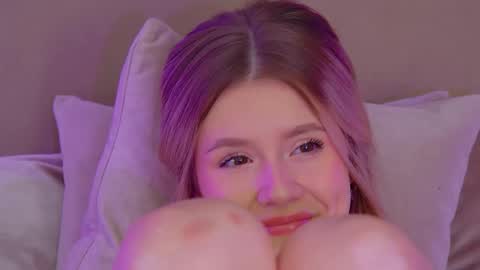 MilanaBalmain online show from October 7, 4:41 am