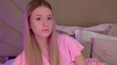 MilanaBalmain online show from September 22, 4:27 am