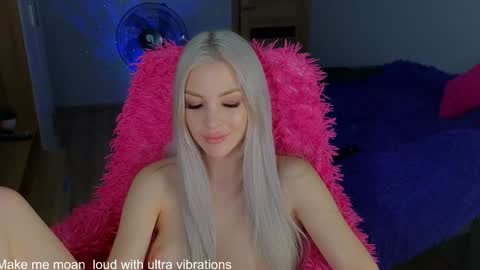 Lana online show from December 12, 12:16 am