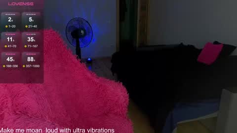 Lana online show from December 19, 9:27 pm