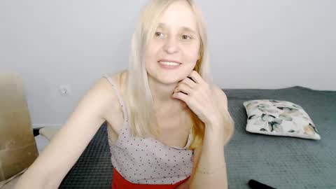 Milena online show from February 14, 8:31 am