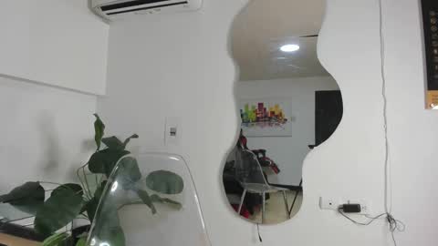 milanx2 online show from September 24, 9:43 pm