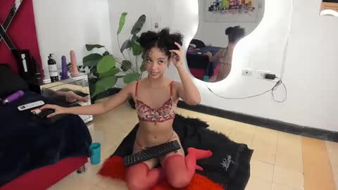 milanx2 online show from February 20, 2:07 am