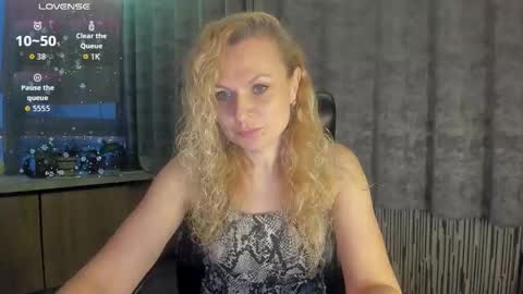milanna_x online show from February 17, 3:22 pm