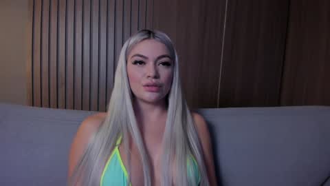 Sexy Mila  online show from January 31, 3:00 pm