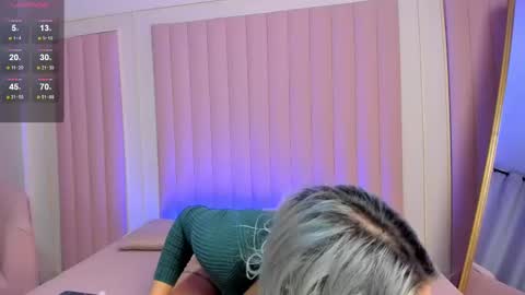 Sexy Mila  online show from October 14, 12:19 pm